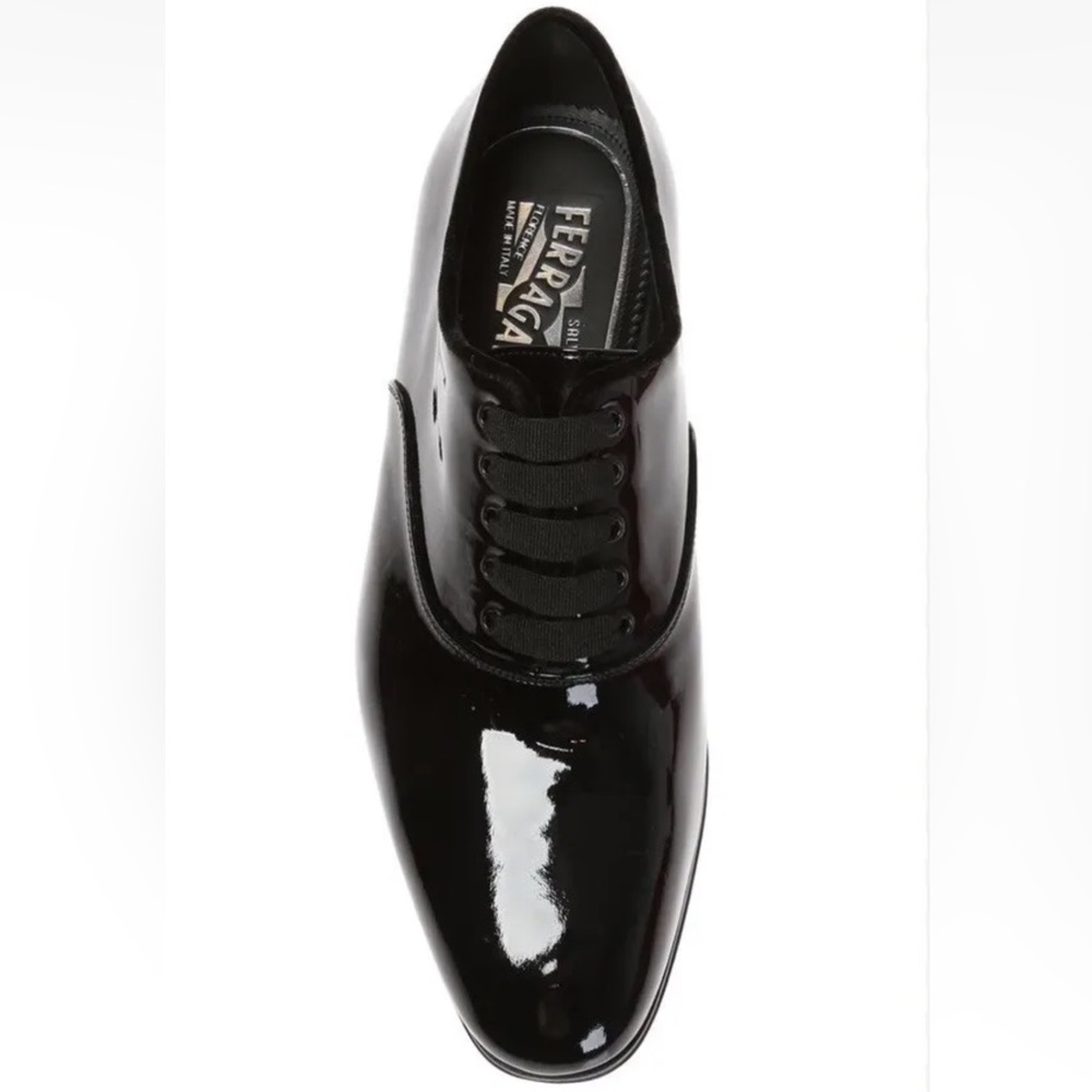 SALVATORE FERRAGAMO Belshaw 9 E Patent Leather Lace Up